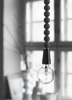 Sisustusvalaisimet^Aarikka Reitti kattovalaisin musta