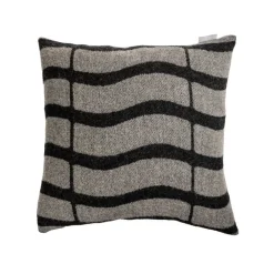 Sisustustekstiilit^Aarikka tyynynpäällinen Maius 43x43 cm musta