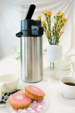 Juoma- Ja Baaritarvikkeet^Airam teräspumppis 3 L käsipumpulla