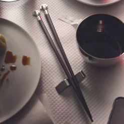 Aterimet^Alessi syömäpuikot & teline Alessandro 24 cm musta/teräs