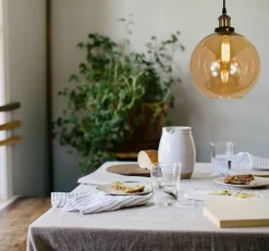 Sisustusvalaisimet^ Aneta Lighting kattovalaisin Beatrice antiikki/meripihka