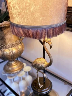 Sisustusvalaisimet^ Aneta Lighting pöytävalaisin Flamingo mustakulta/kulta