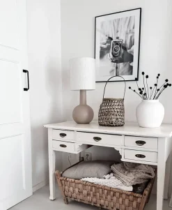 Sisustusvalaisimet^ Aneta Lighting pöytävalaisin Eleana ruskea/beige