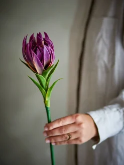 Koriste-Esineet^Bloomingville koristeoksa Lily violetti