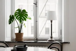 Sisustusvalaisimet^By Rydu00e9ns By Rydéns pöytävalaisin Dinant valkoinen