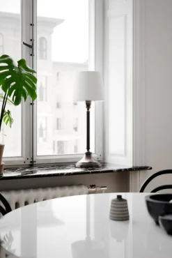 Sisustusvalaisimet^By Rydu00e9ns By Rydéns pöytävalaisin Dinant valkoinen