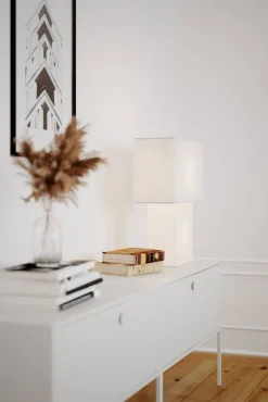 Sisustusvalaisimet^By Rydu00e9ns By Rydéns pöytävalaisin iSquare valkoinen