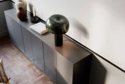 Sisustusvalaisimet^By Rydu00e9ns By Rydéns pöytävalaisin Lean on Me tummanvihreä