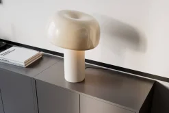 Sisustusvalaisimet^By Rydu00e9ns By Rydéns pöytävalaisin Lean on Me beige