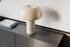 Sisustusvalaisimet^By Rydu00e9ns By Rydéns pöytävalaisin Lean on Me beige