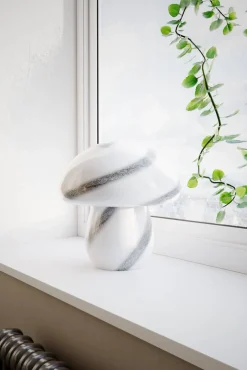 Sisustusvalaisimet^By Rydu00e9ns By Rydéns pöytävalaisin Mira Mushroom valkoinen / musta