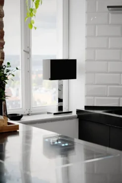 Sisustusvalaisimet^By Rydu00e9ns By Rydéns pöytävalaisin Prime 47 cm kromi/musta varjostin