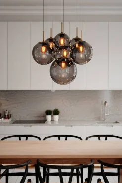 Sisustusvalaisimet^By Rydu00e9ns By Rydéns riippuvalaisin Laura 7-os Ø53 cm musta/savunharmaa