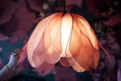 Sisustusvalaisimet^By Rydu00e9ns By Rydéns riippuvalaisin Lou Lou Ø 80 cm ruusunpunainen