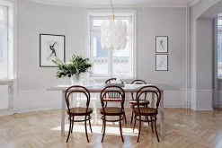 Sisustusvalaisimet^By Rydu00e9ns By Rydéns riippuvalaisin Omlott messinki/valkoinen