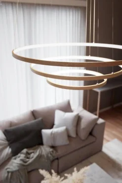 Sisustusvalaisimet^By Rydu00e9ns By Rydéns riippuvalaisin Trione Ø 80 cm luonnollinen