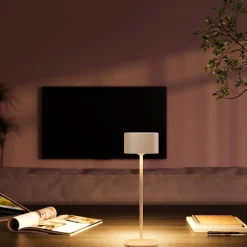 Sisustusvalaisimet^Calex pöytävalaisin Serino IP44 ladattava hiekka