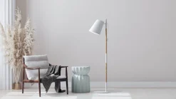 Sisustusvalaisimet^Design by Gru00f6nlund Design by Grönlund Findern lattiavalaisin valkoinen