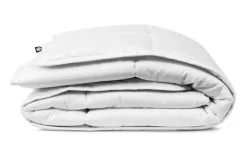 Vuodetekstiilit^Familon Original Warm peitto 150x200 cm