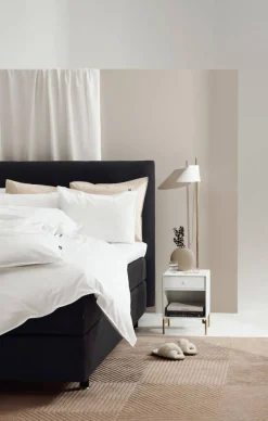 Vuodetekstiilit^Familon Percale tyynyliina valk 65x85