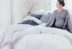 Sisustustekstiilit^Familon päiväpeitto Ultra harmaa/valk 160x260