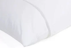 Vuodetekstiilit^Familon Smart Light tyynynsuojus 50x60