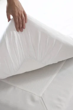 Vuodetekstiilit^Finlayson Muotoonommeltu Twill Aluslakana valkoinen 80X200+25