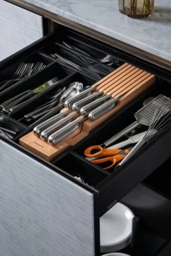 Veitset Ja Leikkuulaudat^Fiskars All Steel puinen veitsiteline vetolaatikkoon