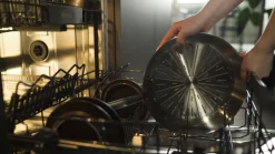 Paistoastiat^Fiskars All Steel pure wokkipannu 28 cm, pinnoittamaton