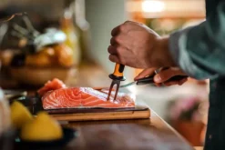 Keittiötarvikkeet^Fiskars Functional Form kalapiikki