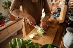 Veitset Ja Leikkuulaudat^Fiskars Functional Form Santoku veitsi 16 cm