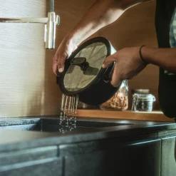 Keittoastiat^Fiskars Hard Face kattila 3,5 l kannella