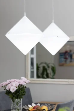 Sisustusvalaisimet^Fosto Diamond Ø 420 mm riippuvalaisin opal