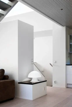 Sisustusvalaisimet^Fosto La Boheme Ø 550 mm pöytävalaisin opaalinvalkea/valkoin