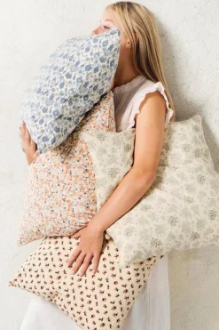 Sisustustekstiilit^IB Laursen tyynynpäällinen Antonia beige kukat ruskea/punain