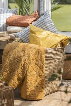 Sisustustekstiilit^IB Laursen tyynynpäällinen Andrea keltainen kukat valkoinen