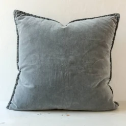 Sisustustekstiilit^IB Laursen tyynynpäällinen sametti dusty blue
