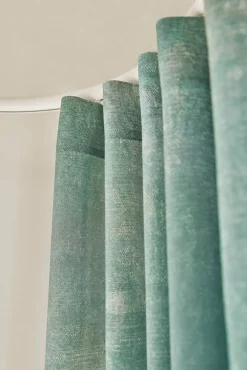 Verhot Ja Verhotarvikkeet^Ihanin D-verhokiskon kulma musta 20 x 20 cm