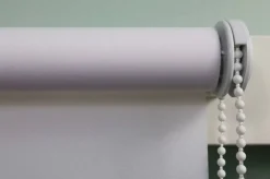 Verhot Ja Verhotarvikkeet^Ihanin rullaverho yksivärinen valkoinen 140x185 cm