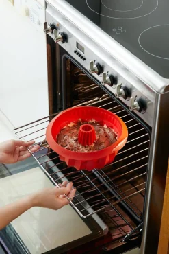 Paistoastiat^Lekue Classic torvivuoka Spiral 20 cm punainen