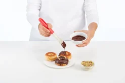 Paistoastiat^Lekue donitsivuoka 6 kpl silikonia punainen