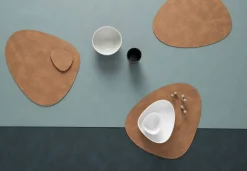 Keittiötekstiilit^LIND DNA pöytätabletti Nupo Curve L Nature