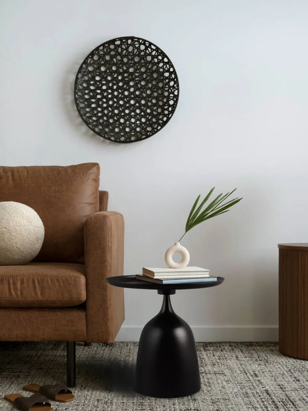 Huonekalut^Mirrors and More sivupöytä Mona Ø48 x 60 cm musta