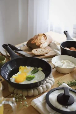 Paistoastiat^Opa paistinpannu Cerapro 24 cm