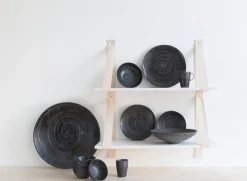 Tarjoilu^Pentik Kivi tarjoilulautanen tummanharmaa 32 cm