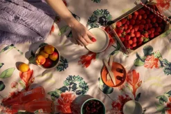 Keittiötekstiilit^Pentik pöytäliina Huvila 145x250 cm v.oranssi