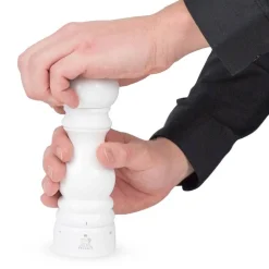 Keittiötarvikkeet^Peugeot Z-suolamylly Paris karkeudensäädöllä 18cm kiiltävä v