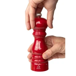 Keittiötarvikkeet^Peugeot Z-suolamylly Paris karkeudensäädöllä 18 cm Red Passi