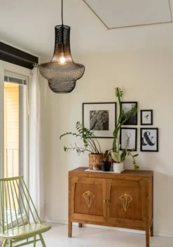 Sisustusvalaisimet^Sessak Demi riippuvalaisin mattamusta