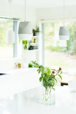 Sisustusvalaisimet^Sessak design-riippuvalaisin Louhi betoni